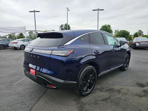 2025 Nissan Murano SV