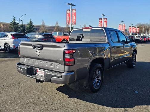 2025 Nissan Frontier SV