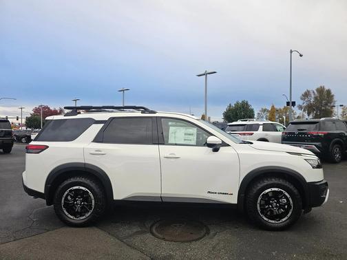 2025 Nissan Pathfinder Rock Creek 4WD