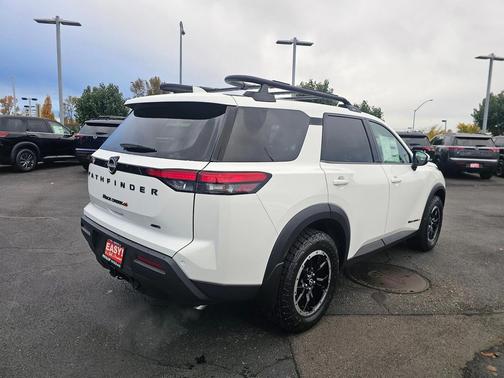 2025 Nissan Pathfinder Rock Creek 4WD
