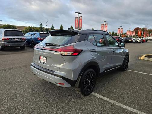 2024 Nissan Kicks SR