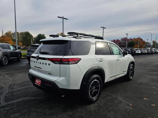 2025 Nissan Pathfinder Rock Creek 4WD