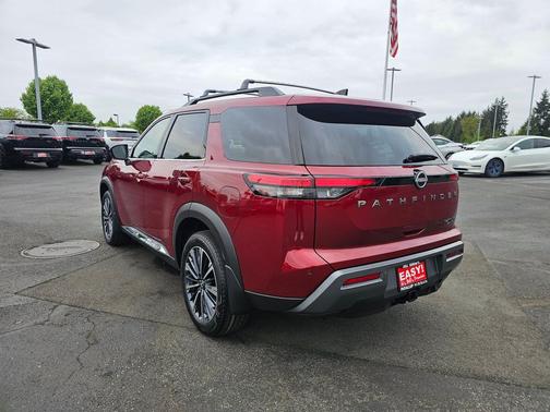 Scarlet Ember Tintcoat 2026 Nissan Pathfinder Platinum