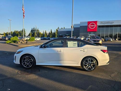 2025 Nissan Sentra SR