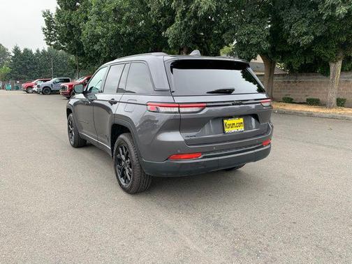 2024 Jeep Grand Cherokee Altitude