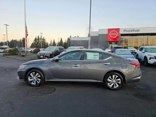2025 Nissan Altima S FWD