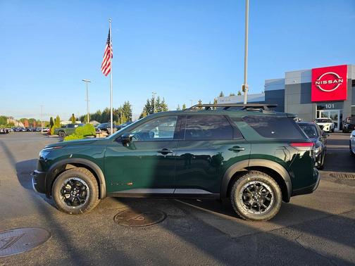 2025 Nissan Pathfinder Rock Creek 4WD