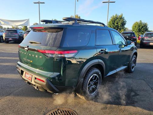 2025 Nissan Pathfinder Rock Creek 4WD