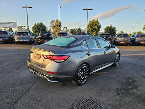 2025 Nissan Sentra SR