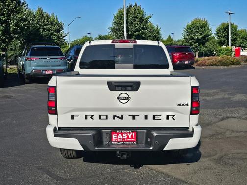 Glacier White 2026 Nissan Frontier SV