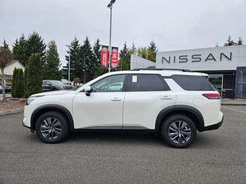 2024 Nissan Pathfinder SV 4WD