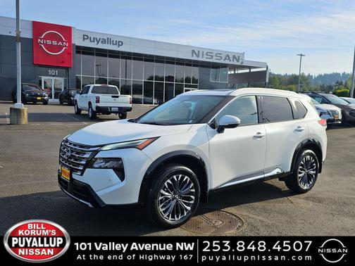 Everest White Pearl Tricoat 2026 Nissan Rogue Platinum