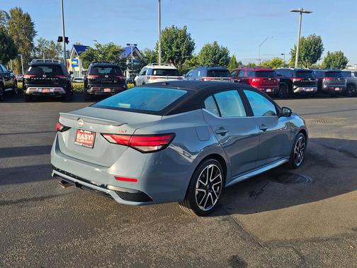 2025 Nissan Sentra SR