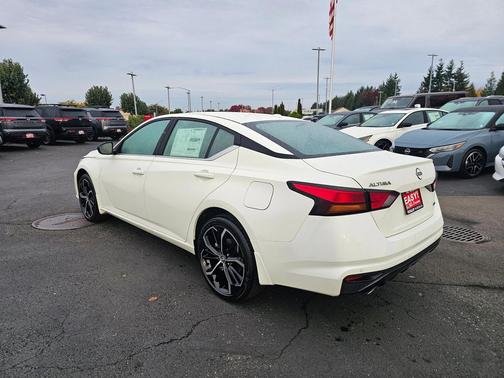 2025 Nissan Altima SR AWD