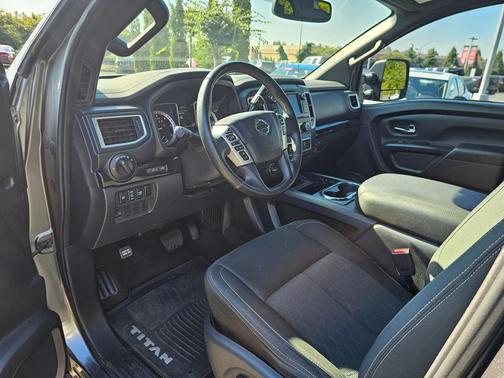 2019 Nissan Titan XD SV