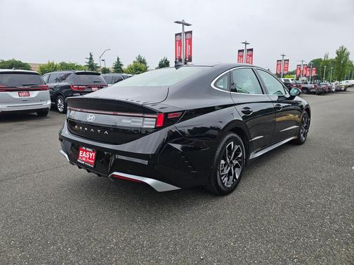 Abyss Black 2025 Hyundai SONATA SEL