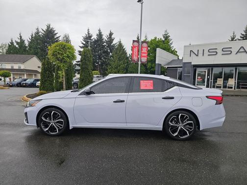 Gray Sky Pearl 2025 Nissan Altima SR FWD