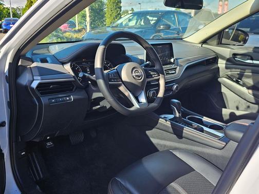 Gray Sky Pearl 2025 Nissan Altima SR FWD