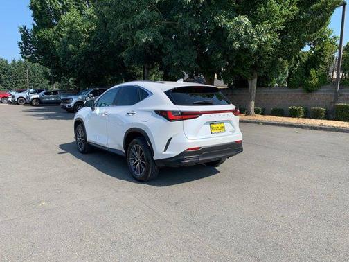 2022 Lexus NX 350h Premium