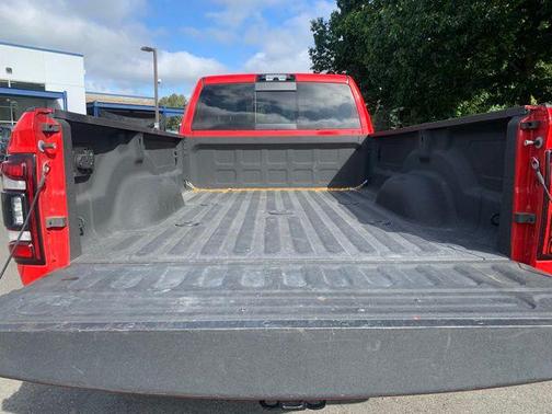 2022 RAM 3500 Laramie Crew Cab 4x4 8' Box