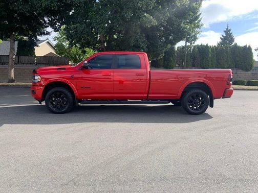 2022 RAM 3500 Laramie Crew Cab 4x4 8' Box