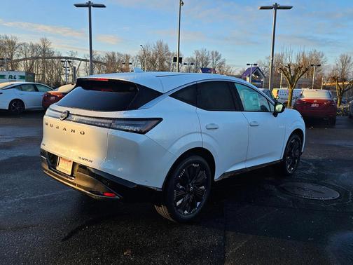2025 Nissan Murano Platinum