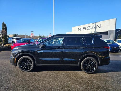 2025 Mitsubishi Outlander PHEV SEL