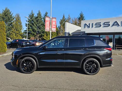 2025 Mitsubishi Outlander PHEV SEL