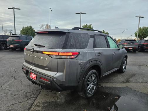 2025 Nissan Pathfinder SV 4WD