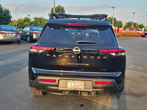2025 Nissan Pathfinder Rock Creek 4WD