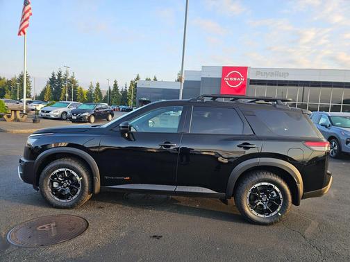 2025 Nissan Pathfinder Rock Creek 4WD