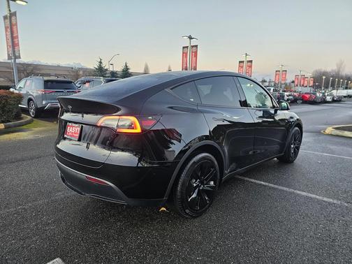 2024 Tesla Model Y Long Range Dual Motor All-Wheel Drive