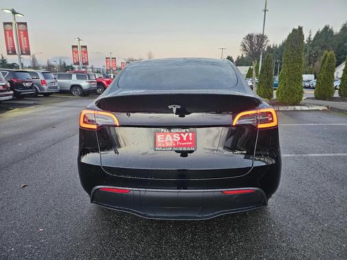 2024 Tesla Model Y Long Range Dual Motor All-Wheel Drive