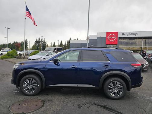 2025 Nissan Pathfinder SV 4WD