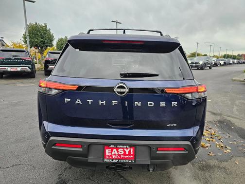 2025 Nissan Pathfinder SV 4WD
