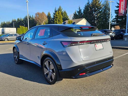 Boulder Gray Pearl/Black Diamond Pearl 2024 Nissan ARIYA PLATINUM+