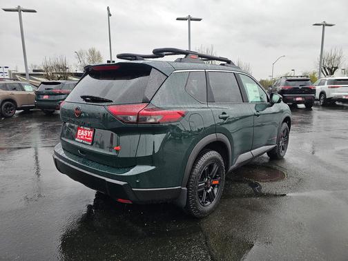 Obsidian Green 2026 Nissan Rogue Rock Creek
