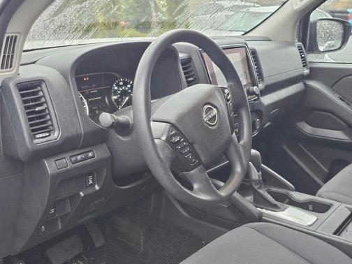 2024 Nissan Frontier S