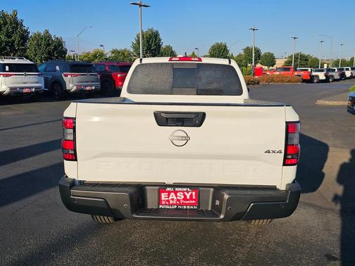 2025 Nissan Frontier S