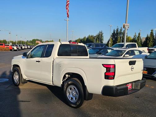 2025 Nissan Frontier S
