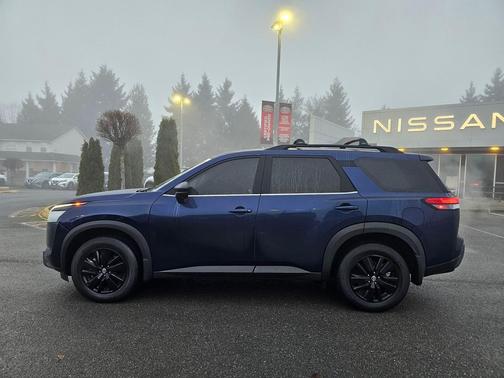 2024 Nissan Pathfinder SV 4WD