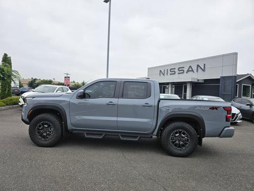 2024 Nissan Frontier PRO-4X