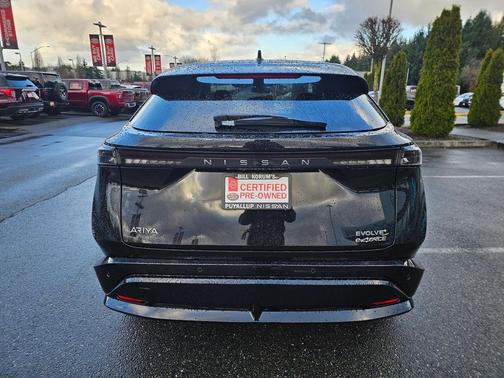 Black Diamond Pearl 2025 Nissan ARIYA EVOLVE+
