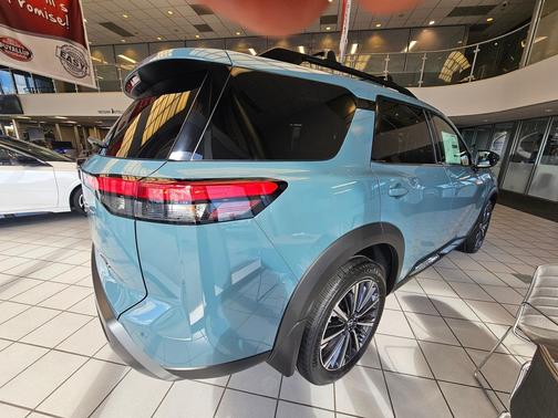 Baltic Teal 2026 Nissan Pathfinder Platinum