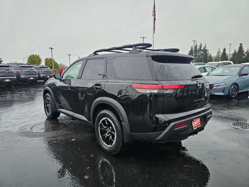 2025 Nissan Pathfinder Rock Creek 4WD