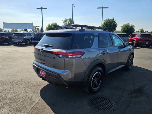 2025 Nissan Pathfinder Rock Creek 4WD