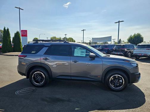 2025 Nissan Pathfinder Rock Creek 4WD