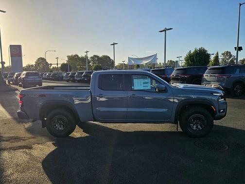 2025 Nissan Frontier PRO-4X