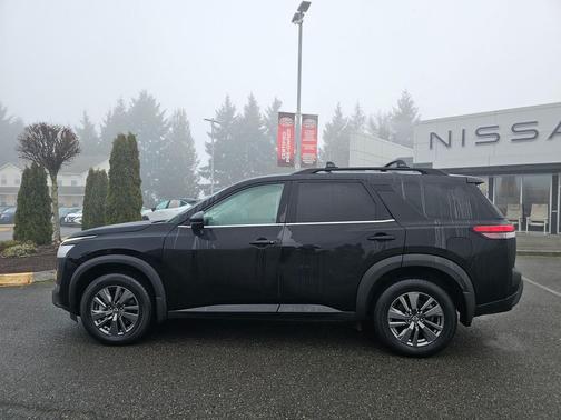 2022 Nissan Pathfinder SV 4WD