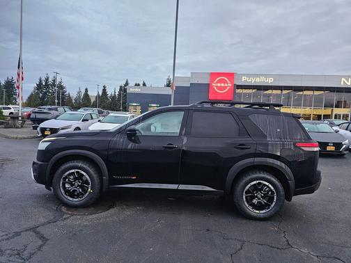 2025 Nissan Pathfinder Rock Creek 4WD